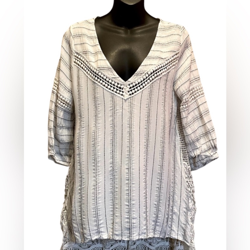 SLOANE ROUGE Boho Crochet Open Back Top size M